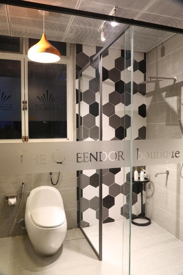 The Queendor Boutique Hotel Thành Pho Ho Chí Minh Esterno foto